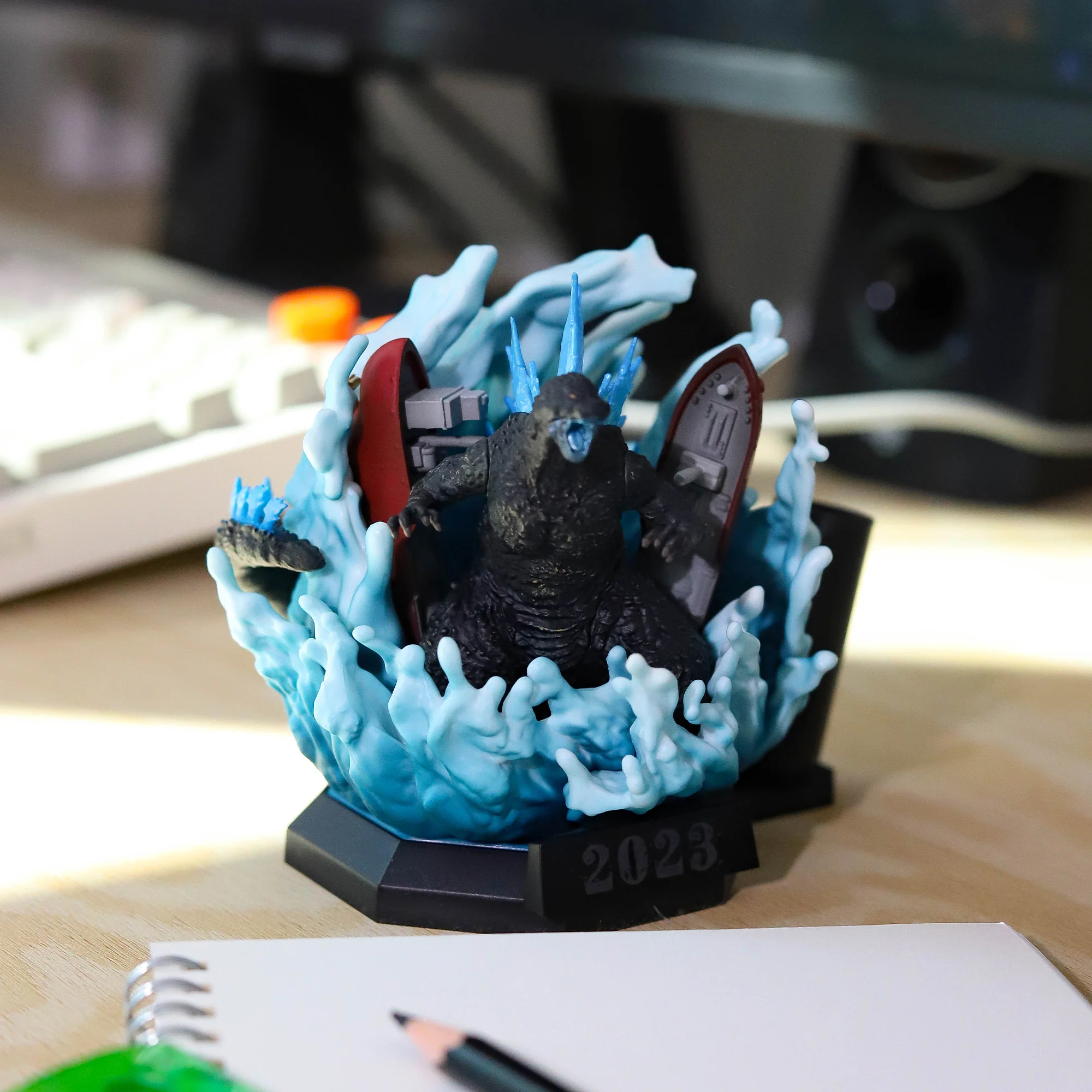 Godzilla Minus One (2023) Desktop Monster Pen Stand - Image 6